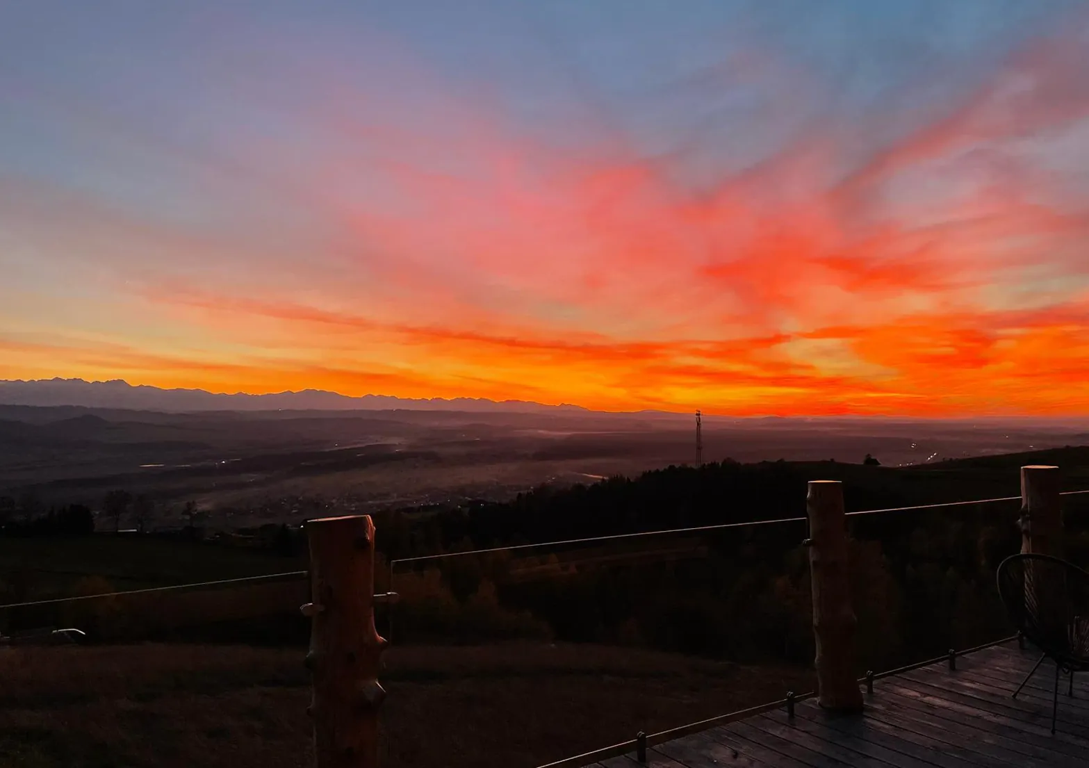 Widok na Tatry – zachód słońca z Huba Home